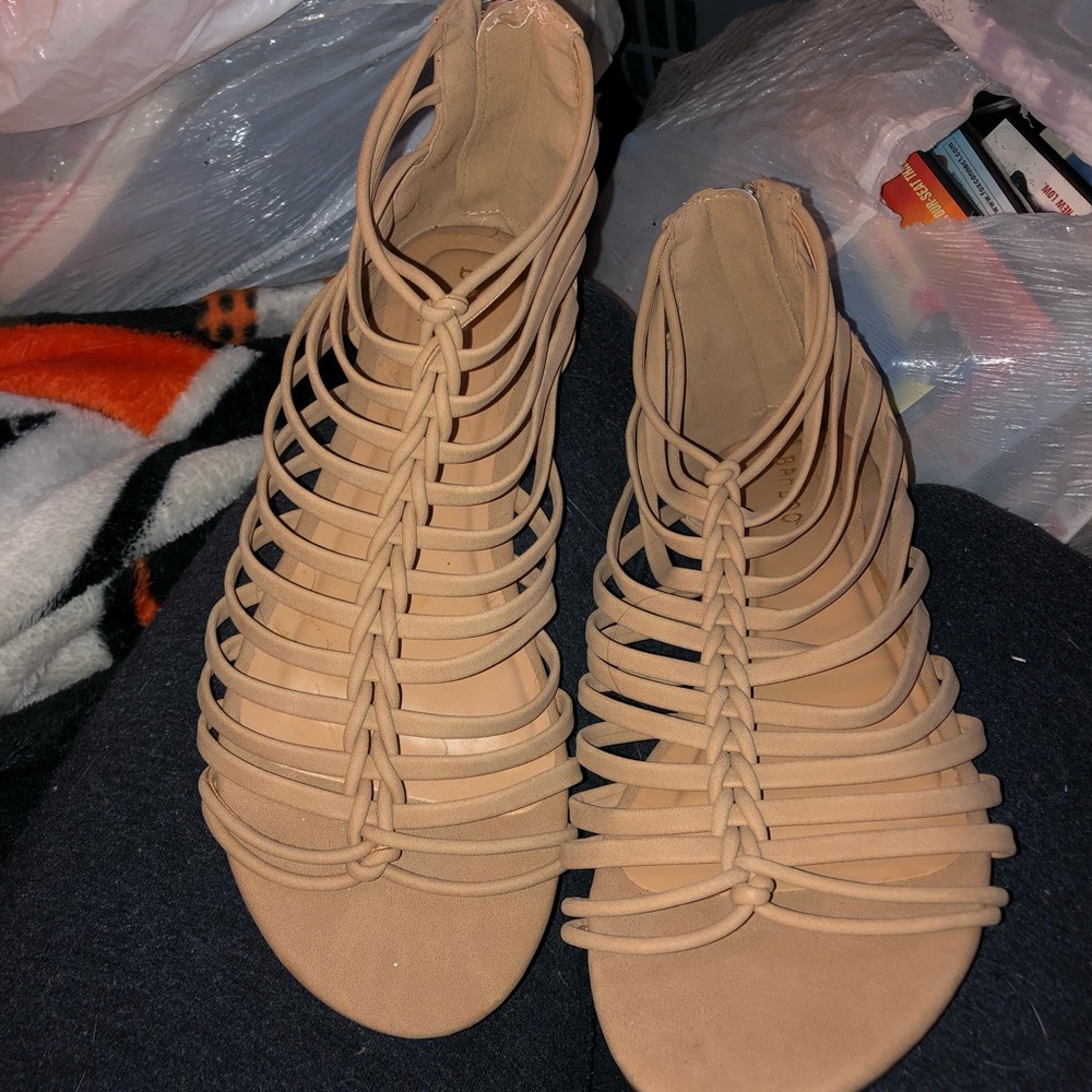 Super cute sandals